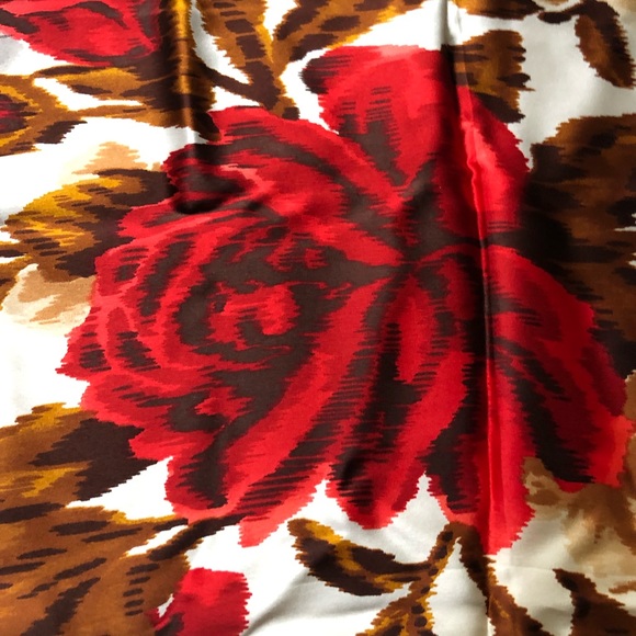 100% Silk scarf Aker brand - Picture 3 of 3